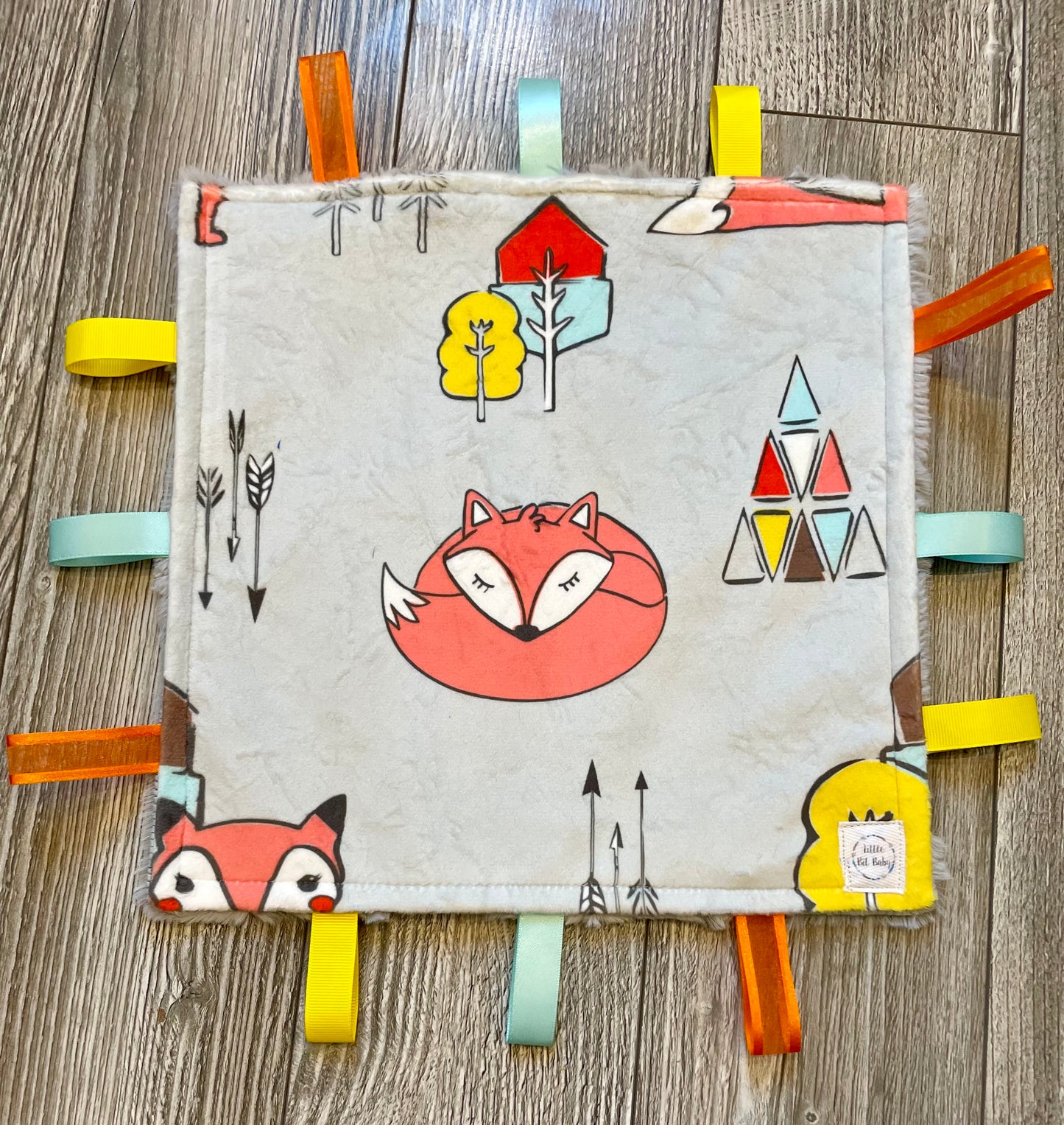 Orange Foxes WITH Crinkle