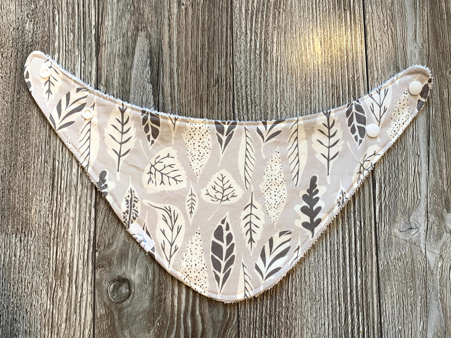Grey with Leaves