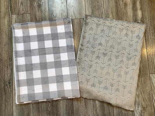 Silver Buffalo Plaid