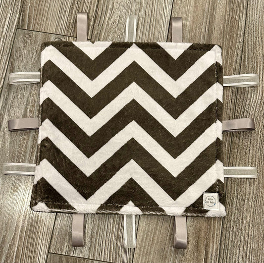 Grey and White Chevron WITH Crinkle
